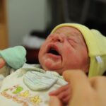 Choro do bebê e interferências precoces na infância